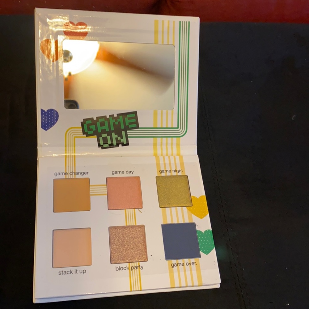Tetris eyeshadow palette